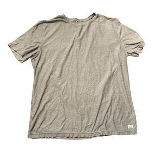 Vuori Men's Light GREEN Short Sleeve Tee